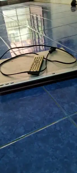 DVD LG kondisi nyala + remote nyala  Cimanggis