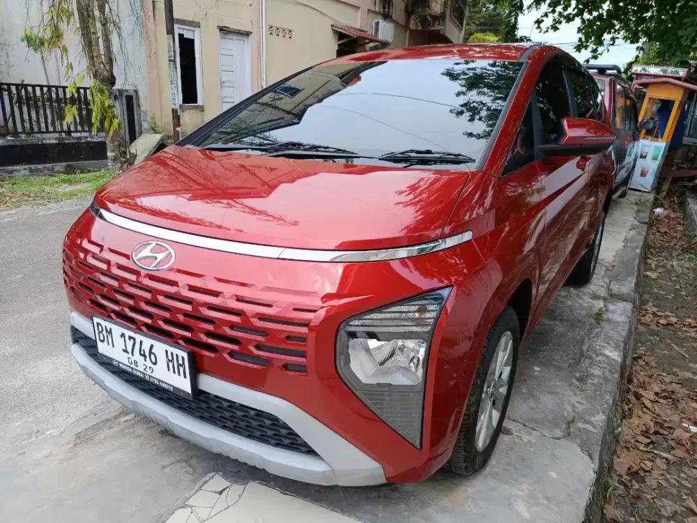 Di jual Hyundai stargazer 2024 pemakaian 2023 kondi bgs sekali ful
