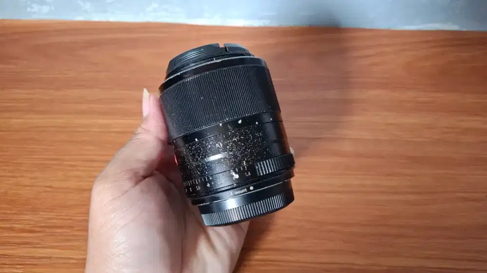 Viltrox 23 F1.4 Mounting FujiFilm