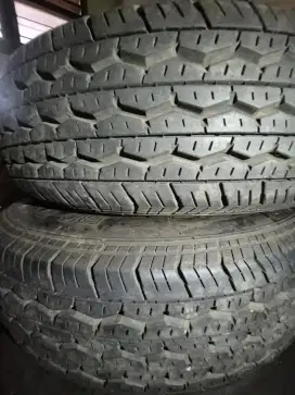 BAN MOBIL TOYOTA HIACE