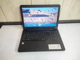 A25 Asus A556U core i5-6200U Ram 12GB ssd 120GB