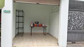 Disewakan kios bulanan/tahunan