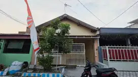 Kontrakan Rumah yang Family-Friendly! Baru Renovasi!!!