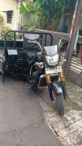 Viar tahun 2023 warna hitam mulus full orisinil starter tokcer surat