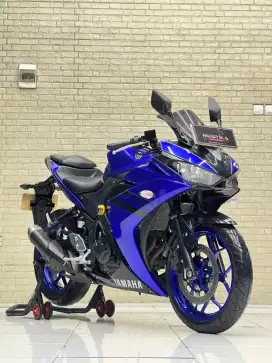 Yamaha R25 2018 odo masih 6000