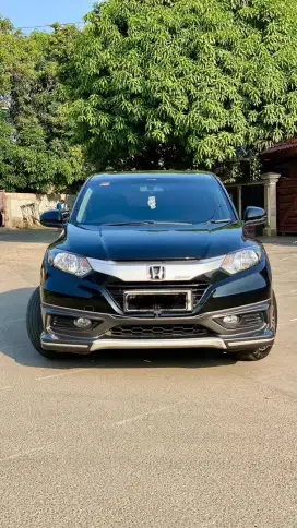 Honda HRV E Mugen 1.5 Matic Tahun 2018 Hitam Met Low Km
