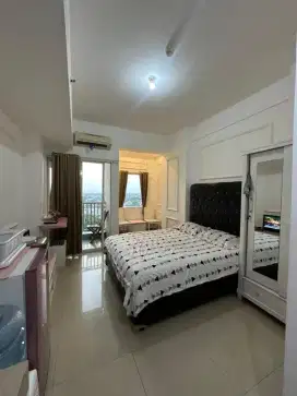 DI SEWAKAN / DI JUAL CEPAT APARTEMEN THE NEST