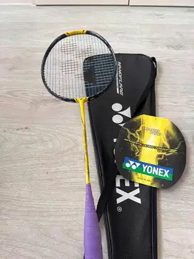 Raket Yonex Nanoflare 1000zz