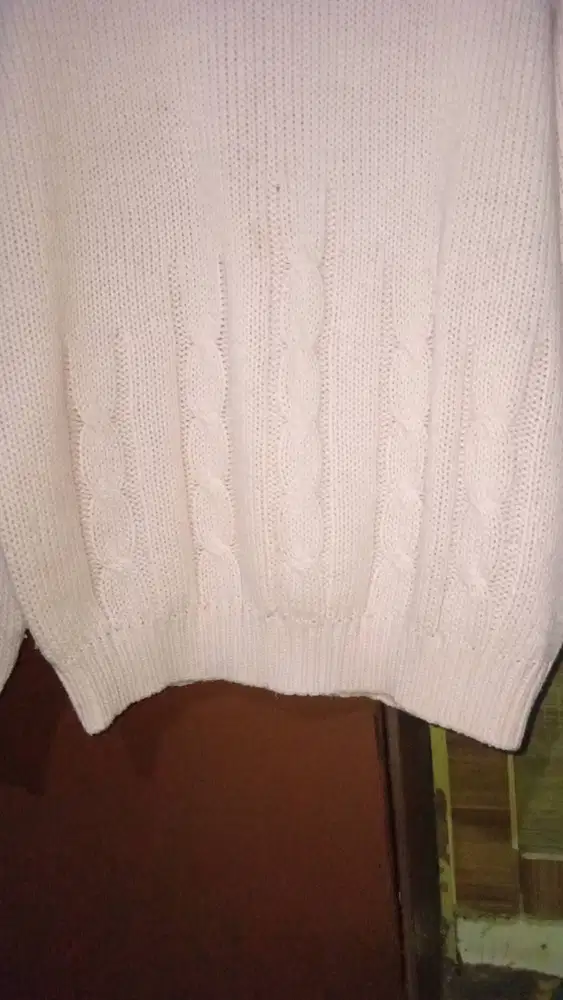 Sweater Rajut warna baby pink