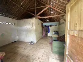 RUMAH DI KELURAHAN BANTER, BENJENG GRESIK