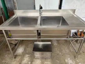 sink 2 lubang +grease trap
uk 150x75x85
uk lubang 50x50x30, 
kran baru