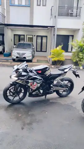 Di jual CBR 250RR