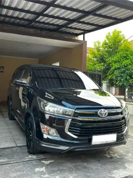KM 70Rb | Innova 2.4 Venturer 2018 KM LOW