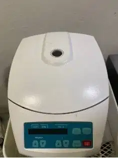 Alat Centrifuge / Centrifuse pemisah sel darah / nutrisi