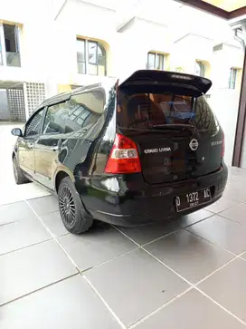 Nissan Livina 2011 Bensin