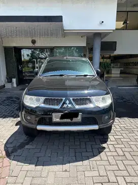 Mitsubishi Pajero Sport 2011 AT pribadi terawat