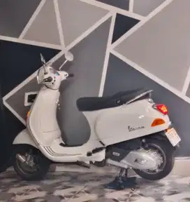 Vespa Matic LX 125
