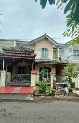 Jual Rumah 2lt termurah  di Gading Serpong