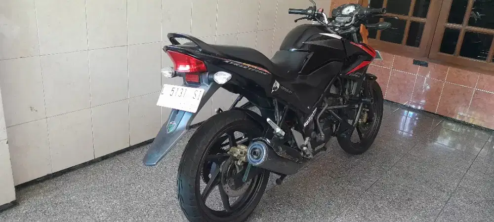 D JUAL HONDA CB150R TH 2015