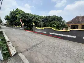 Tanah Luas 200 Meter Persgi Lokasi Stratgeis di Daerah Plemburan