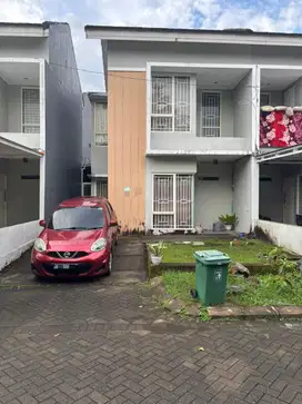 Rumah 2 Lantai di Bukit Baruga