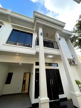Dijual rumah ready stok 2 lantai strategis di jakarta