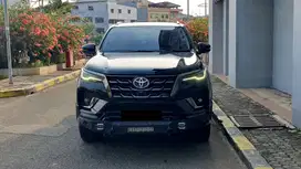 Toyota Fortuner VRZ GR Sport Kicksensor 2.8 Hitam 2022 Like New Record