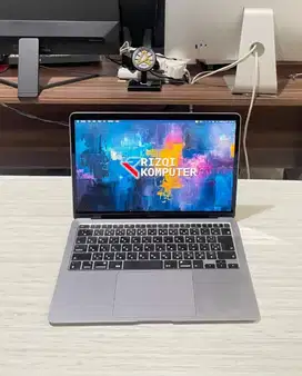 MacBook Air i3 2020 Intel Core i3 Ram 8GB SSD 256GB Siap Pakai