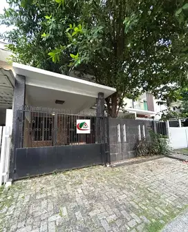 ‎Dijual Rumah 2 Lantai Strategis di Boulevard Citragran Cibubur