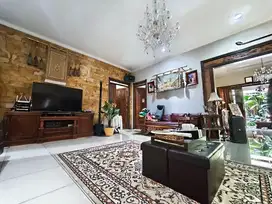 RUMAH DI KOMPLEK BATUNUNGGAL REGOL DEKAT TOL BUAH BATU KOTA BANDUNG