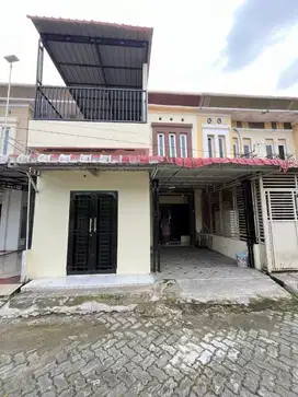 Rumah 2 lantai ready bisa untuk rumah kost daerah ringroad medan