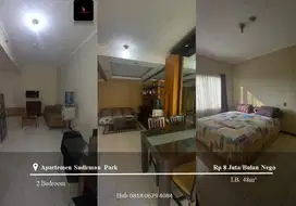 Sewa Apartemen Sudirman Park Low Floor 2BR Full Furnished View Pool