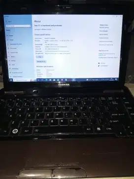 Laptop Toshiba L635 i3 ram 4 gb, SSD 256, VGA ati hd 4500 no batere