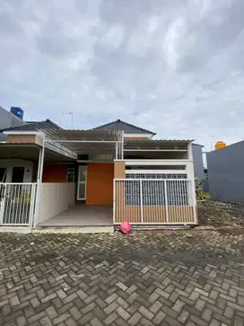 Dijual Rumah Inden Bangun di Perumahan Grand Bandara, Pakis Malang