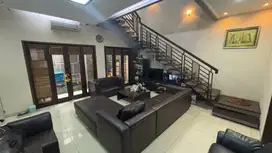 Jual BU Rumah Semi Furnish di Terusan Setraria Surya Sumantri Bandung