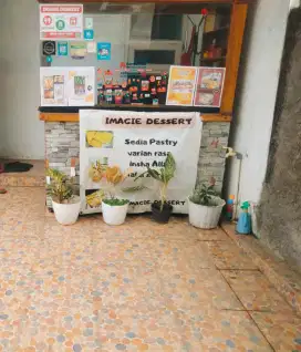 Jual Bekas Lemari Jualan