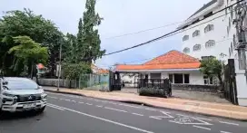 Jual Raya darmo kantor resto komersial area Langka surabaya pusat
