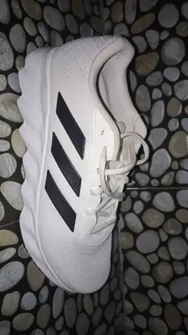 SEPATU ADIDAS SWITCH MOVE U ID:5252