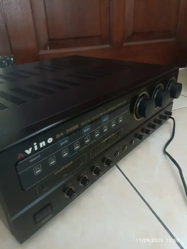 Karaoke amplifier AVINO DA300K