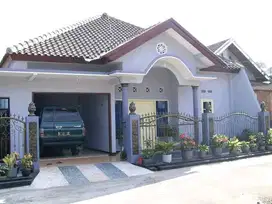 Rumah Plus Perabot di Asrikaton Pakis Malang