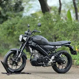YAMAHA XSR 155 HITAM 2021 KM 9K PAJAK PANJANG LIKE NEW