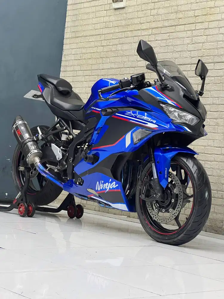 Low Odo 5rb Only! Kawasaki ZX25R ABS QS 2024 Mustika Motoshop