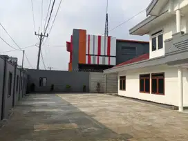 Rumah 2 lantai Bisa Untuk Ruang Usaha Di Mainroad Kopo Katapang