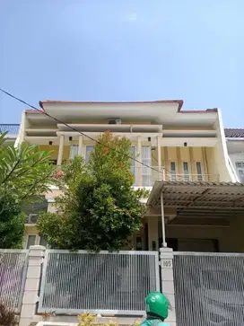 RUMAH DI SIDOSERMO PDK SURABAYA BAGUS 2 LANTAI SIAP HUNI