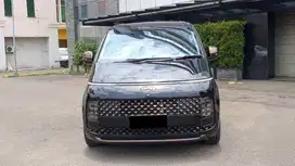 Hyundai Staria 2.2L 2WD Signature 7 Seater Diesel Black On Brown 2021