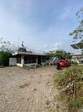 Dijual Bekas Cafe dan Hanya Hitung Tanah Saja di Dau, Malang