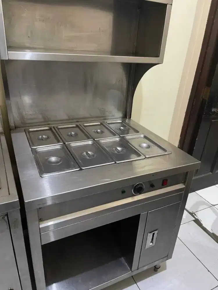 Bain marie
Food pan 8
Uk P 80 L 70 T 156
Harga Toko Rp. 3.500.000.-