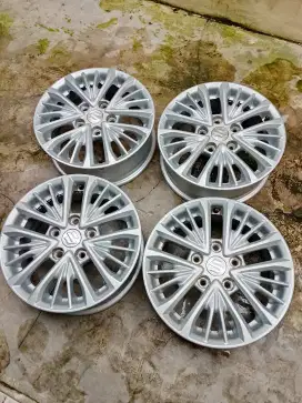 Velag Ertiga ring 15 ori OEM 4 pcs murah