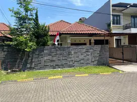 Sewa rumah di batununggal