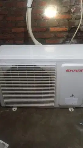 Ac  sharp  1/2  pk  R32